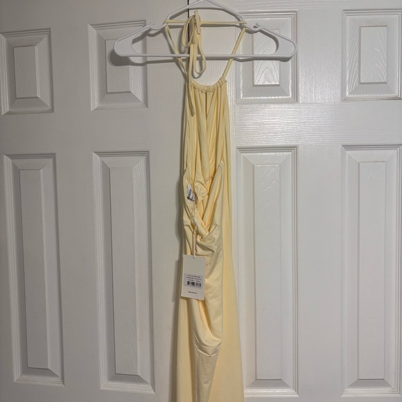 Peppermayo Just In Time Maxi Dress Yellow NWT - Picture 3 of 9